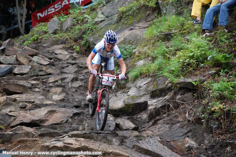 003_07-Burry Stander